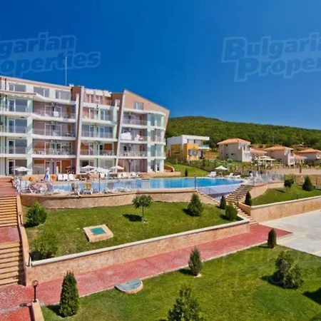 Apartment сансет кошарица: солнечный берег *